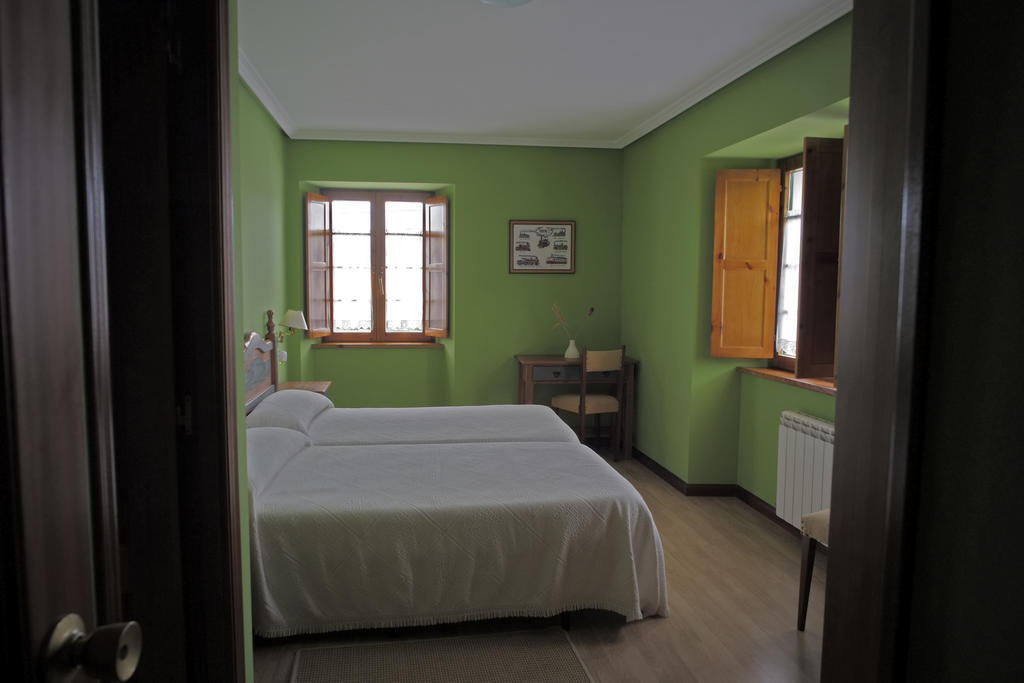 La Rectoral De San Juan Guest House El Franco Стая снимка