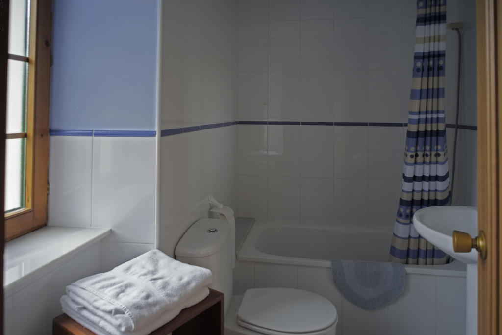 La Rectoral De San Juan Guest House El Franco Стая снимка
